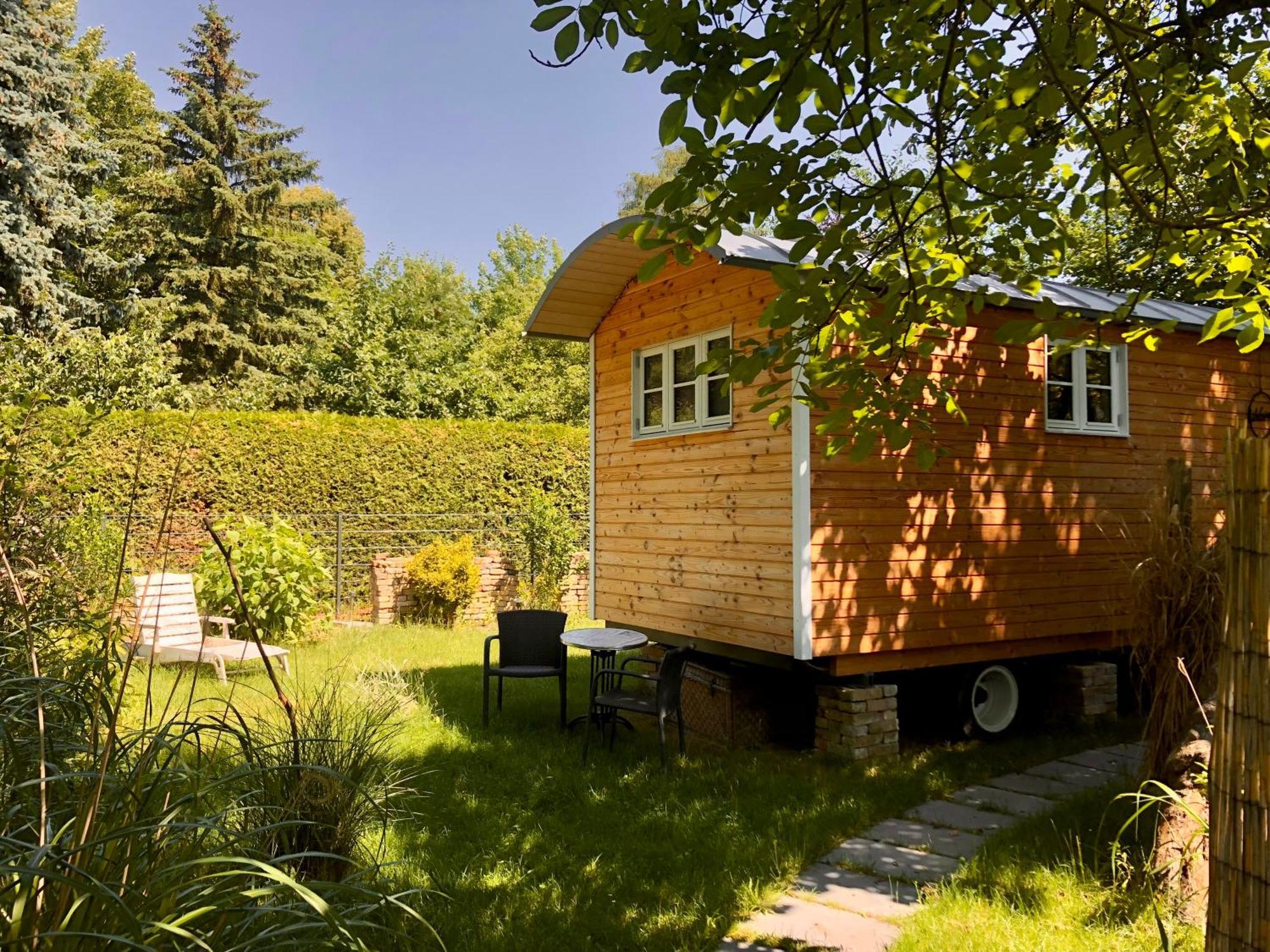 Zirkuswagen Mit Outdoor Whirlpool Und Garten Petershagen-Eggersdorf Exterior foto